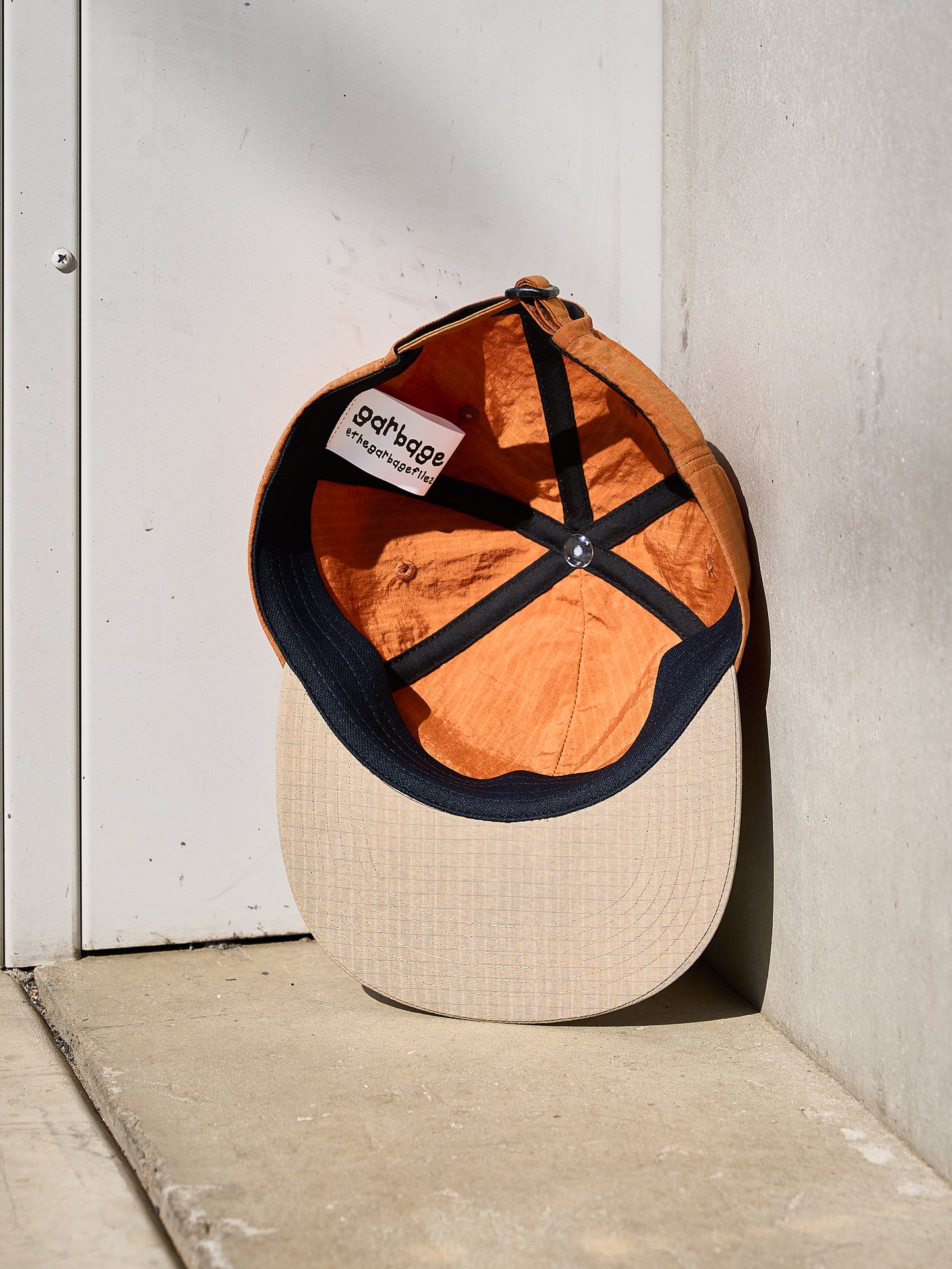 SOFT BRIM 6 PANEL CAP LOW (HAPPY CHEMICALS)