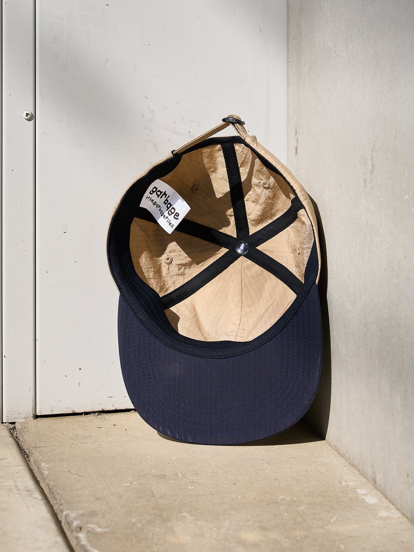 SOFT BRIM 6 PANEL CAP LOW (HAPPY CHEMICALS)