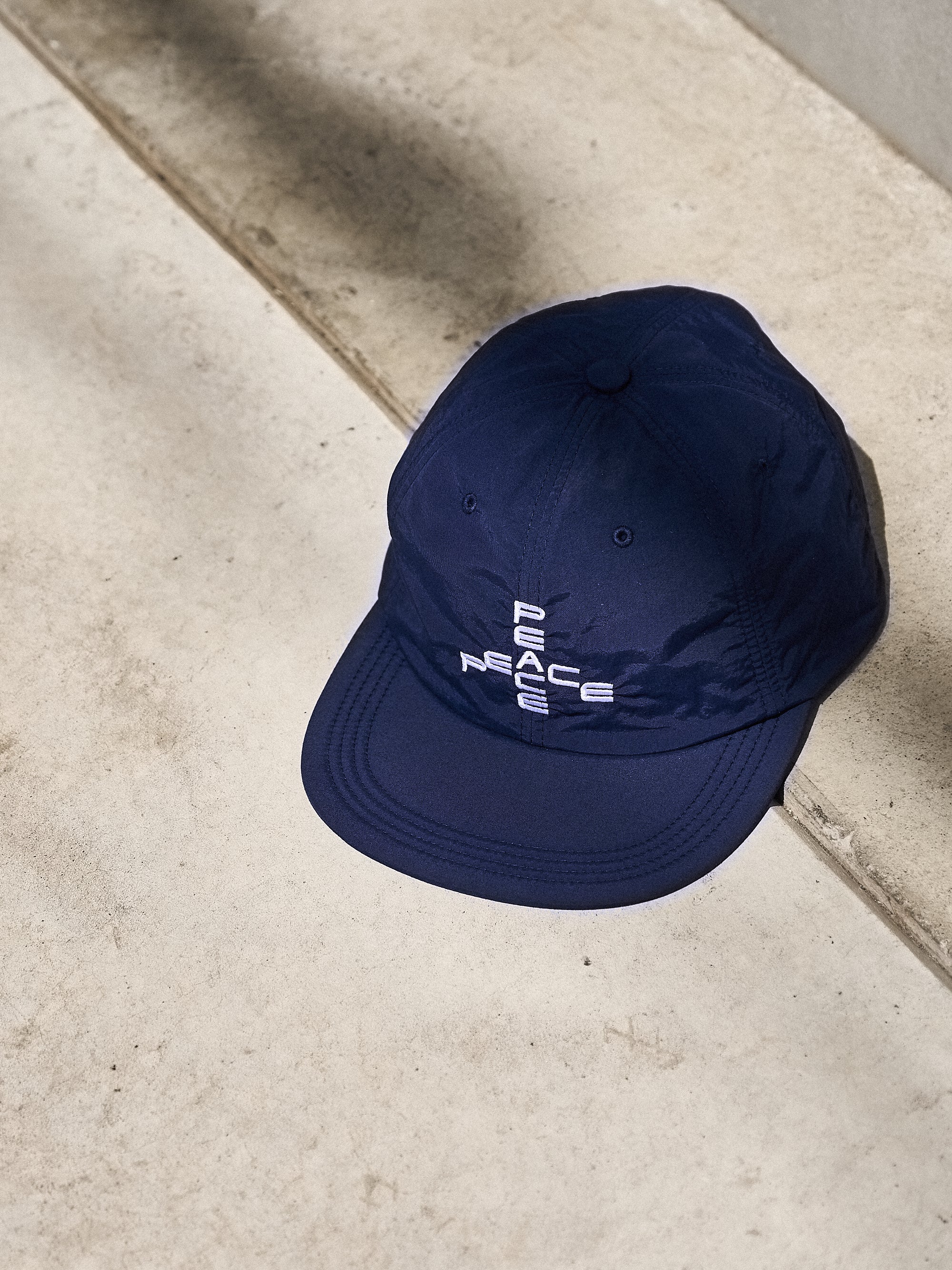 SOFT BRIM 6 PANEL CAP (PEACE)